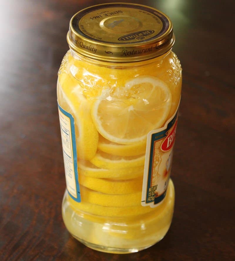 Homemade cleaner with lemon and vinegar