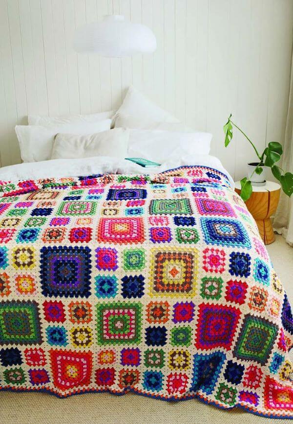 Crochet quilt in squares