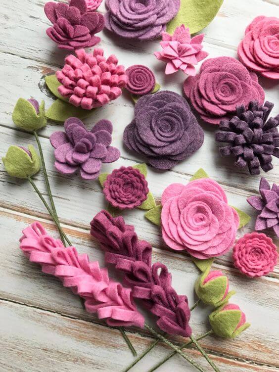 Felt flowers for decoration in shades of purple