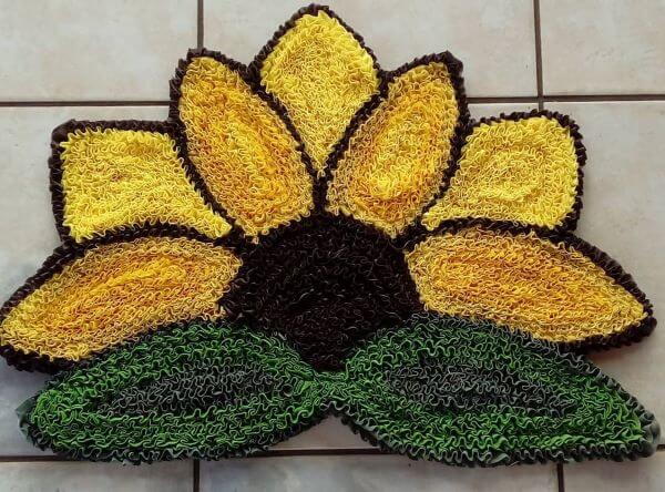 Sunflower shaped carpet