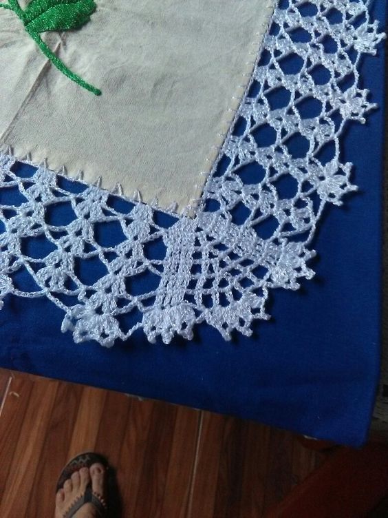Blue crochet nozzle for tablecloth