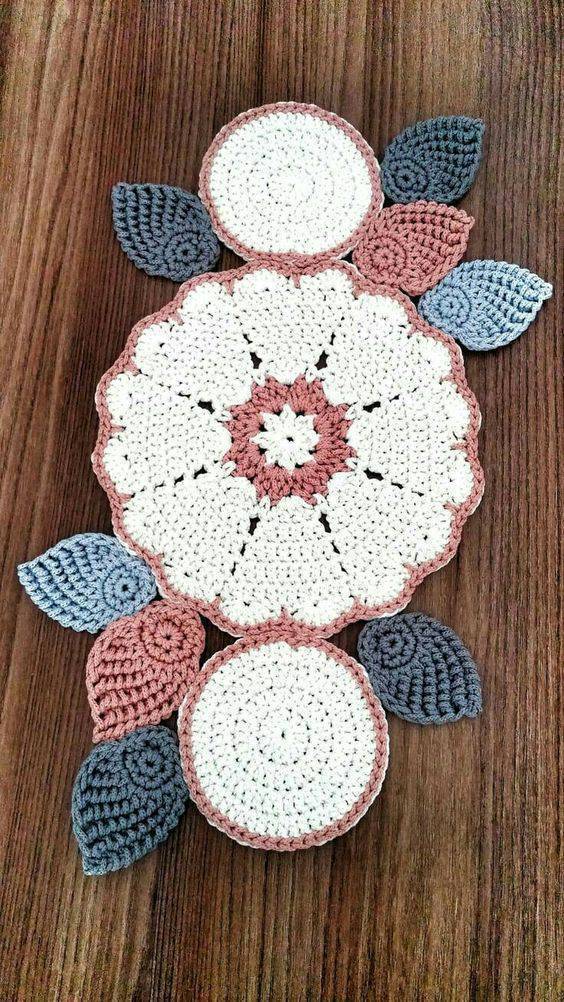 Flower-shaped crochet centerpiece