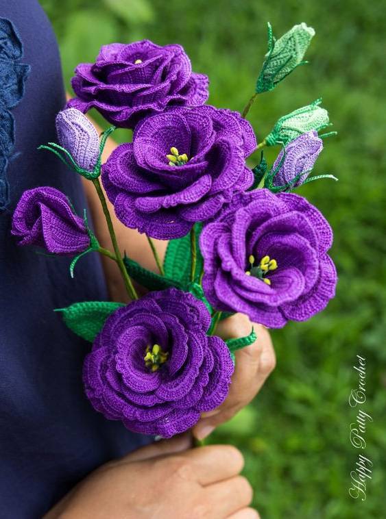 crochet flowers bouquet purple-min