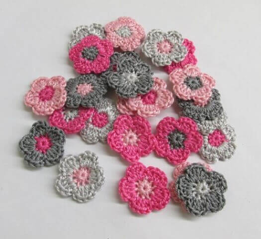 Pink and gray crochet flowers