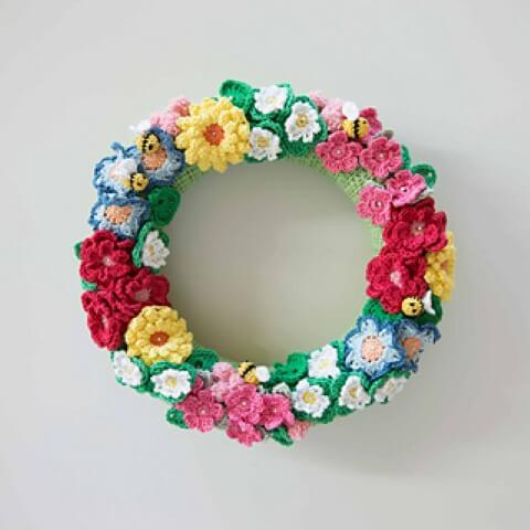 Bow crochet flower