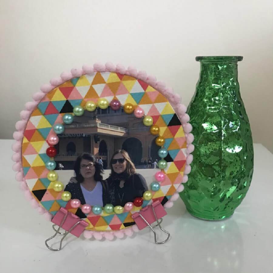 Picture frame made through crafts with CD
