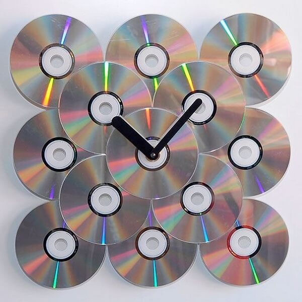 Creative clock made of crafts with CD