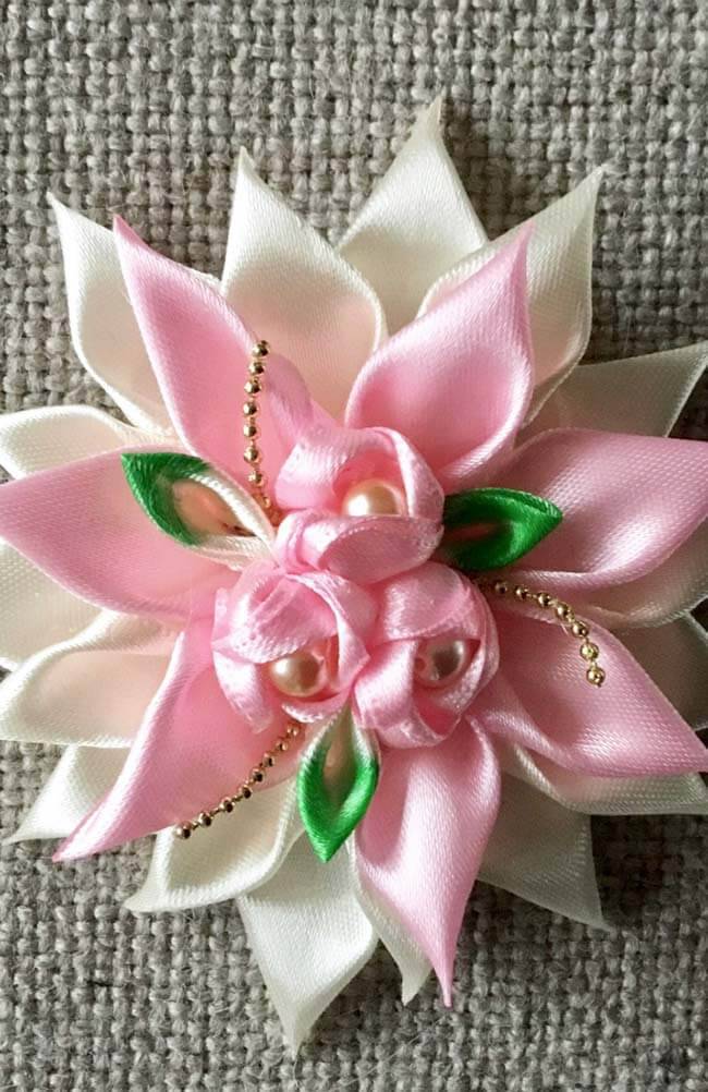 Satin ribbon flower for accessories