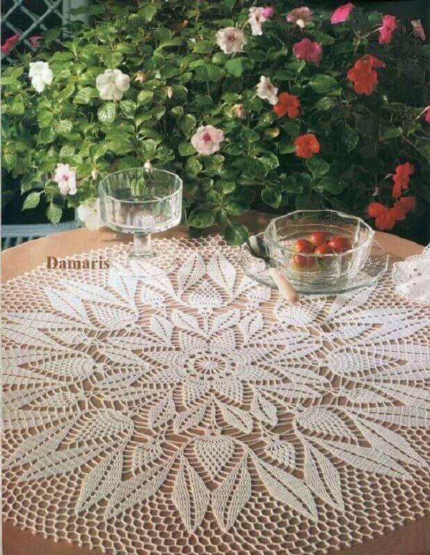 delicate crochet tablecloth pattern