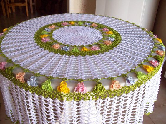 crochet tablecloth - green tablecloth with stars