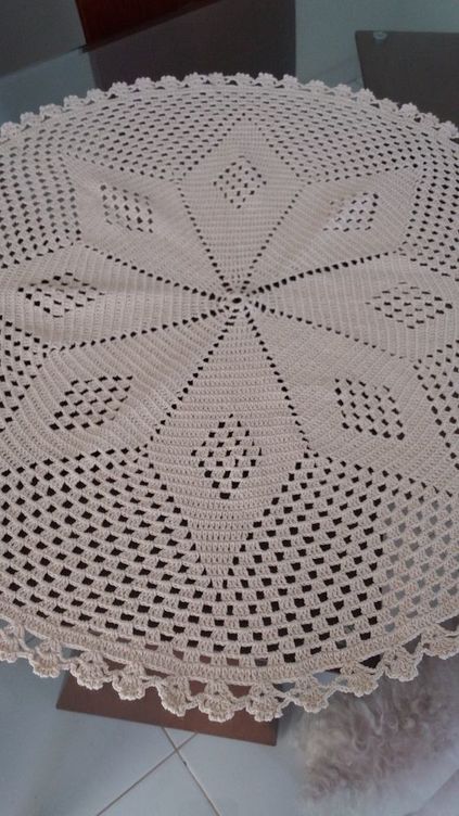 crochet tablecloth - white circular tablecloth