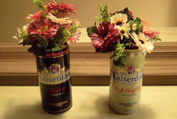Decorative beer cans with flower