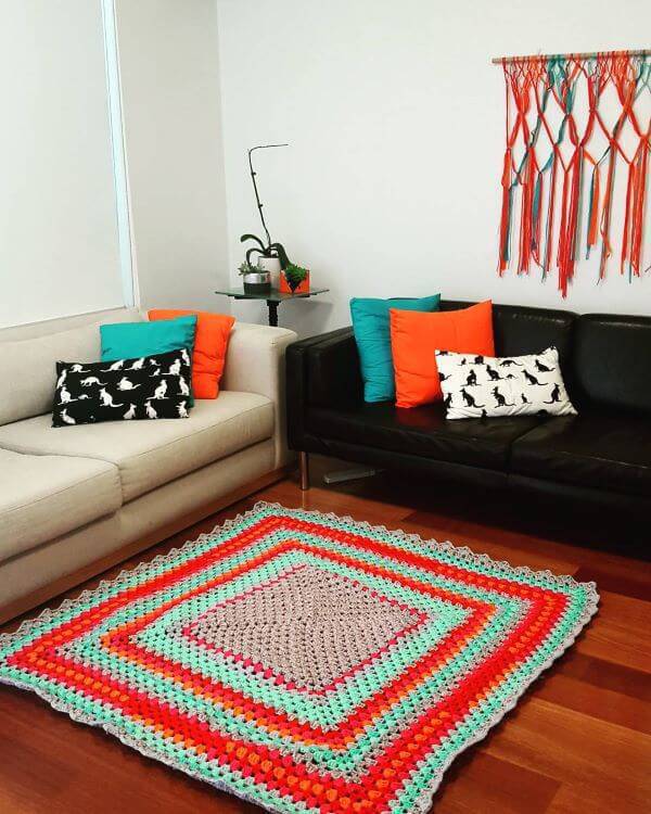 Red square and tiffany crochet rug