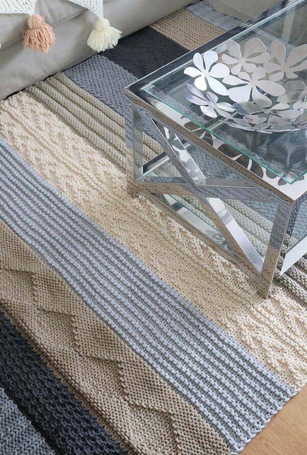 square crochet rug