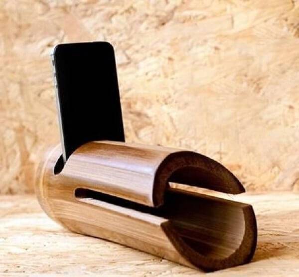 Create a beautiful cell phone holder from bamboo crafts