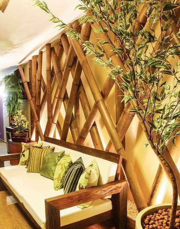 Crafts with thick bamboo conveys warmth to the occupants of the room