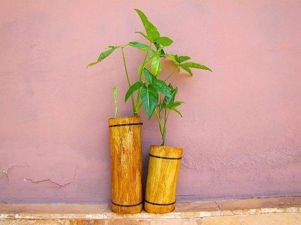 Plant holder created from handicrafts with thick bamboo