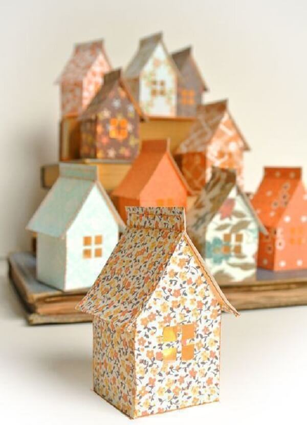 Form beautiful craft houses with milk carton