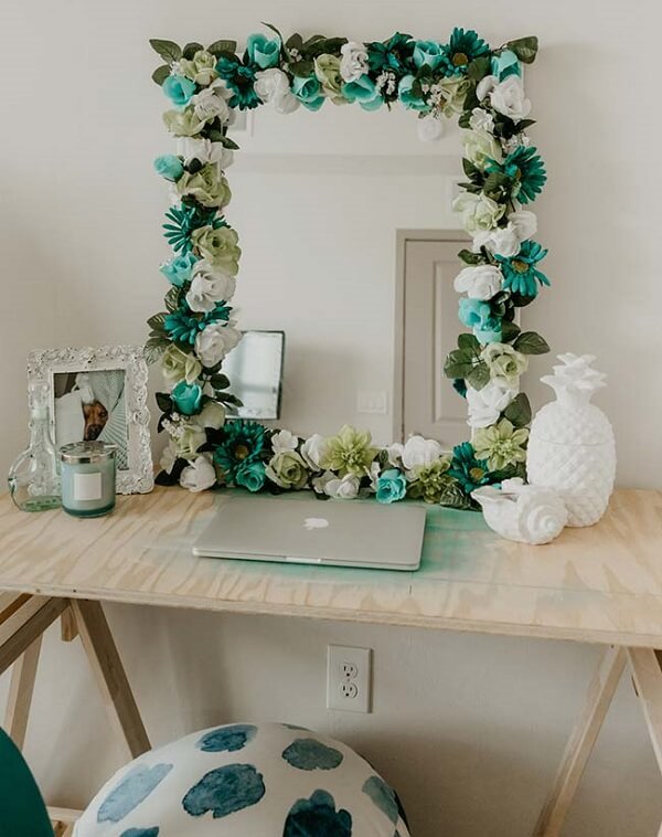 EVA flowers complement the mirror frame