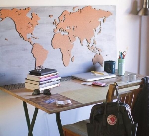 Picture made of cork from the World Map complements the decoration of the environment