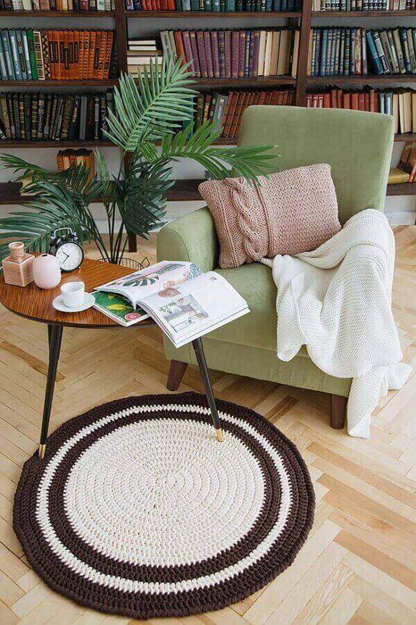 Round crochet rug for home office