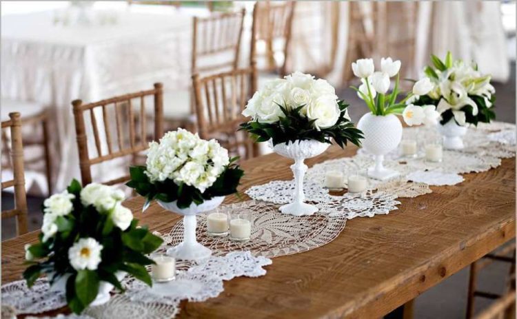 Crochet Table Runner: +56 Charming Models