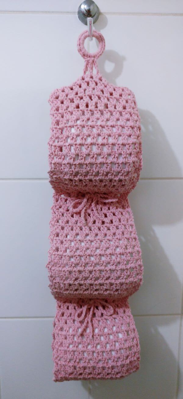 simple crochet toilet paper holder