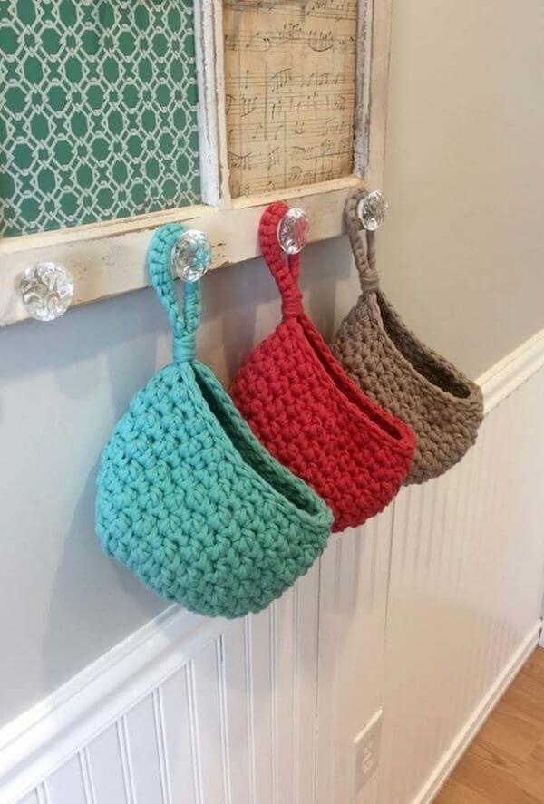how to make crochet toilet paper holder