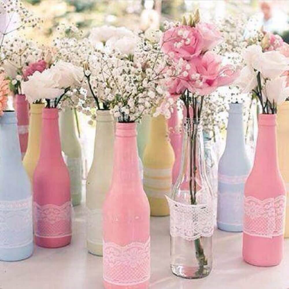 4. Bottles decorated with lace for wedding