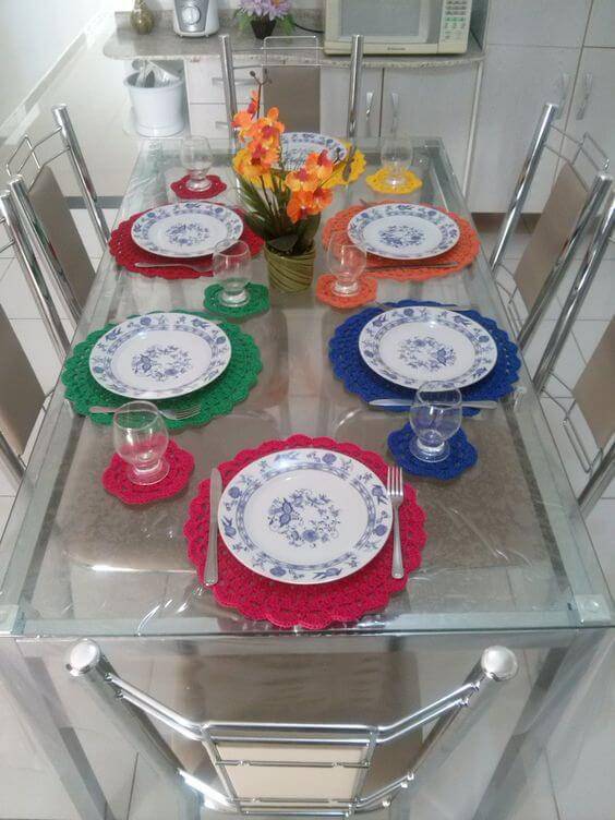 colorful crochet sousplat dining table