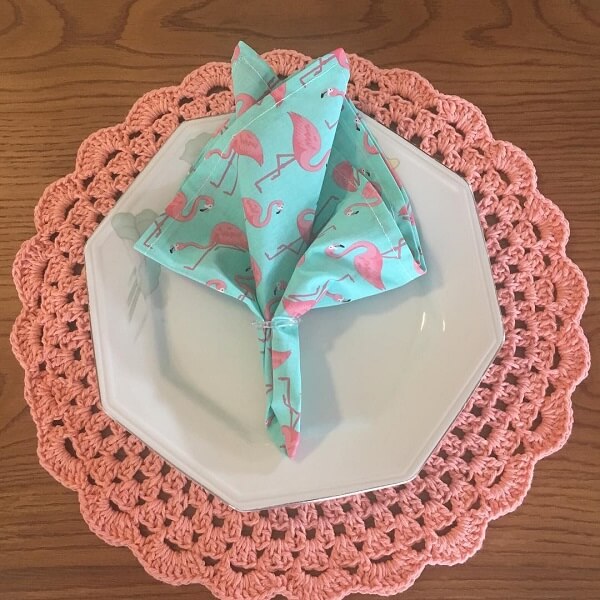 Pink flamingo napkin and crochet sousplat