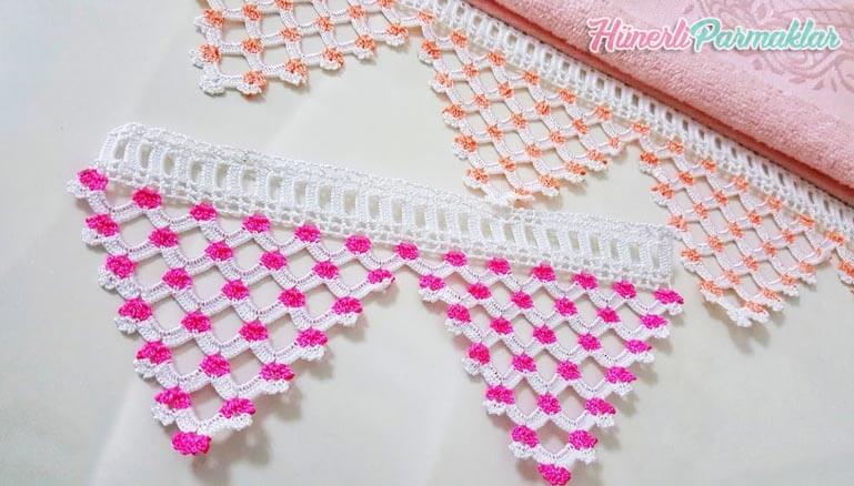 Crochet hook with florets on towel Photo by Hunerli Parmaklar