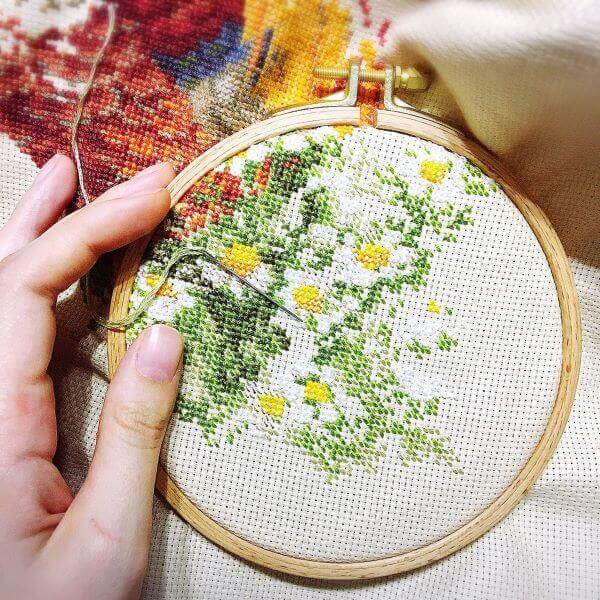 Cross stitch flowers