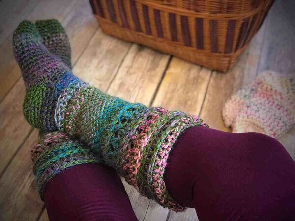 Create socks using the Tunisian crochet technique