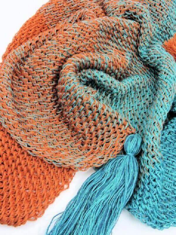 Blanket made in Tunisian crochet stitch mat