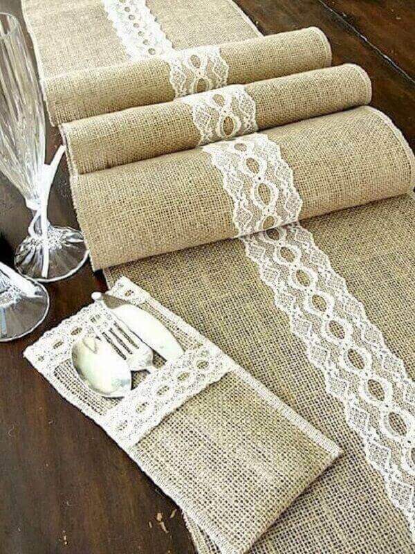 Jute and lace fabric form a beautiful cutlery holder