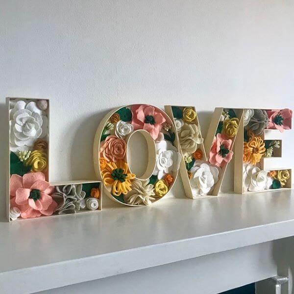 Lettering template with flowers to decorate room
