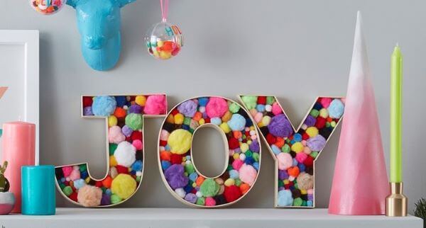 DIY cardboard and plush letters mold for children's room