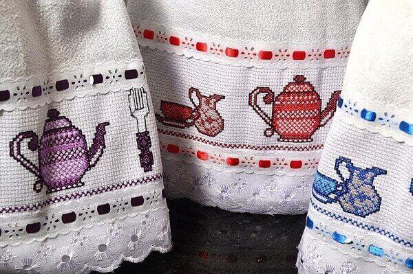 Handicrafts in general dishcloths embroidered in cross stitch