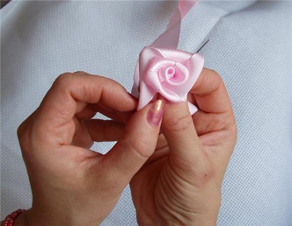 How to make satin flower - Step 5
