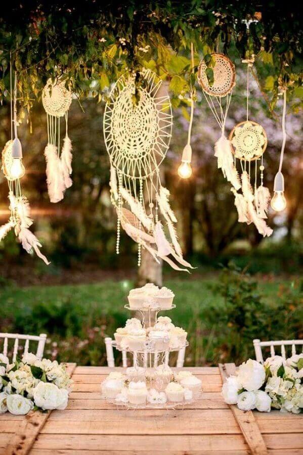 decoração com filtros dos sonhos para festa de casamento Foto Archzine