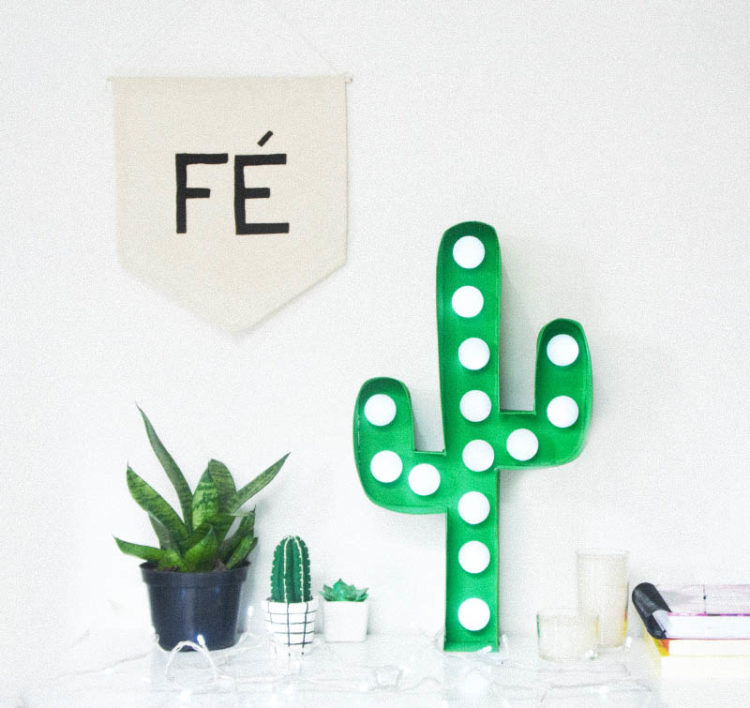 DIY Cactus lamp that will bring you greenery