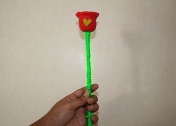 How to make a rose out of modelling dough