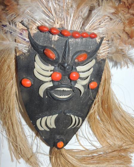 How to make African masks - Step 9