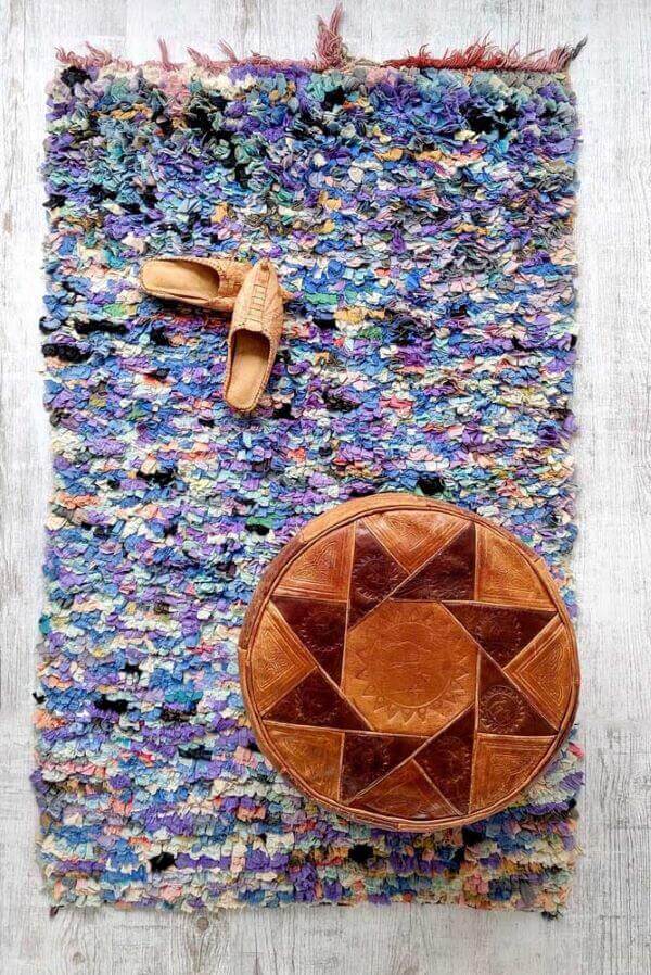 Faça lindos tapetes artesanais com tecido