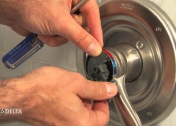 changing a delta monitor shower valve