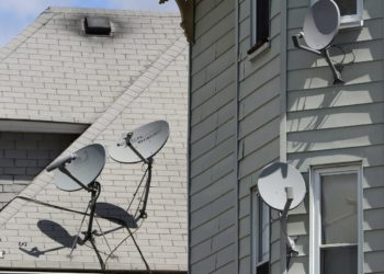 How do you keep a satellite dish from freezing?