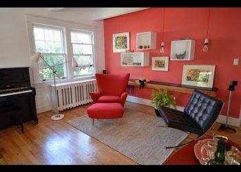 double colour painting in wall