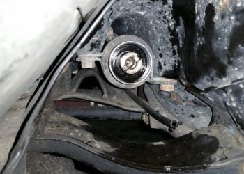 Can you replace seals on rack and pinion?