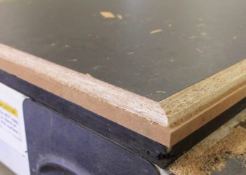 Can particle board be cut?